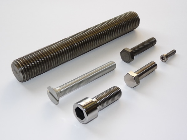 Various standard parts and screws